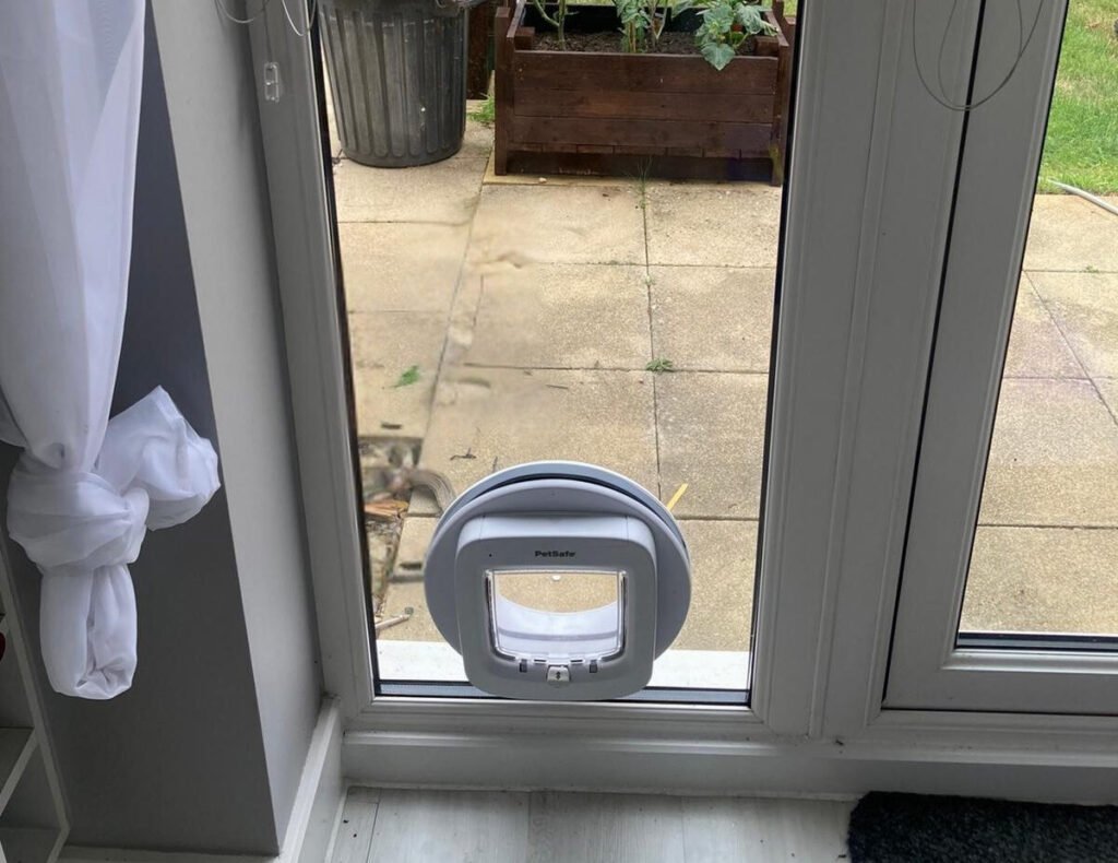 catflap supply and fit - USTYLE